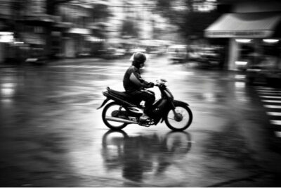 Copertura Antipioggia per Motorino, Scooter, Parasole e Paravento Impermeabile Universale Pieghevole
