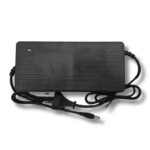 Caricabatterie-a-Litio-6V-48V-5A-Caricatore-Rapido-Input-180v-240v-50hz-